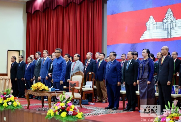 ក្រសួងអប់រំ រៀបចំសន្និបាត រយៈពេល០៣ថ្ងៃ ក្រោមប្រធានបទ “គន្លងអប់រំថ្មី ដើម្បីអភិវឌ្ឍមូលធនមនុស្សប្រកបដោយបរិយាបន្ន និងភាពធន់”